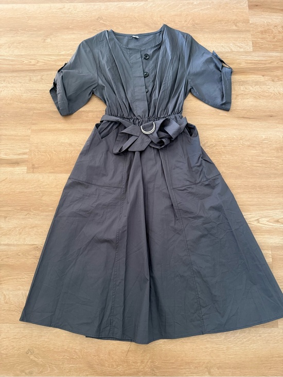 no brand Dresses & Skirts - Charcoal Gray Short-Sleeve Belted Midi Dress
